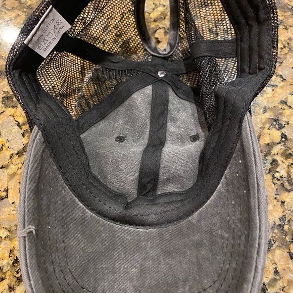 BlackDistressed Ponytail Hat - Picture 2 of 3